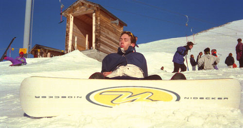 Martin-beim-suennele-mit-Sno
