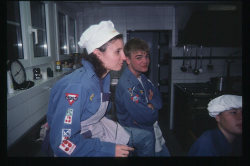 Martina-Chnopf-in-Kueche