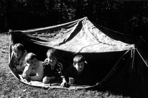 im-Zelt-beim-Bivak-Claudia
